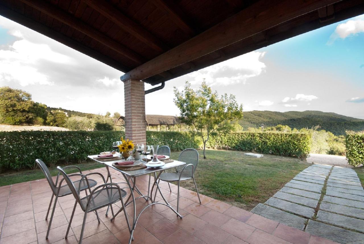 Tenuta Di Forte Sorgnano Gualdo Cattaneo Zimmer foto