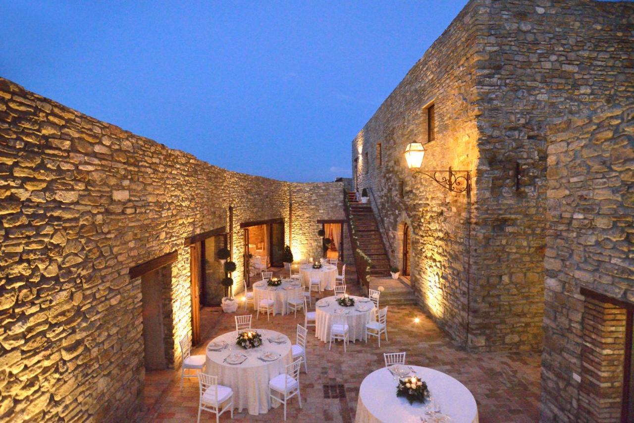 Tenuta Di Forte Sorgnano Gualdo Cattaneo Exterior foto