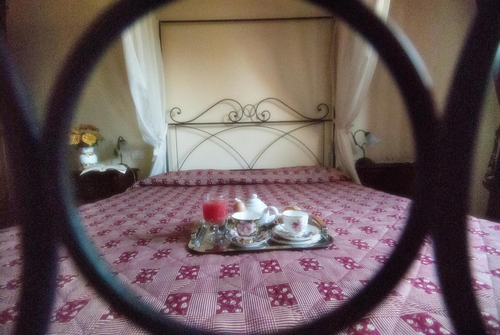 Tenuta Di Forte Sorgnano Gualdo Cattaneo Zimmer foto